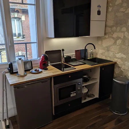 2 Pieces Neuf Centre Ville, Magny Compiegne *