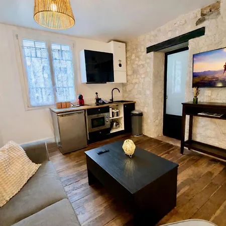 Centre-ville - Parking Gratuit - Arrivee Autonome - Ideal Pro & Duo Apartament